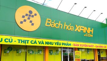 Biển hiệu cửa hàng bách hóa xanh