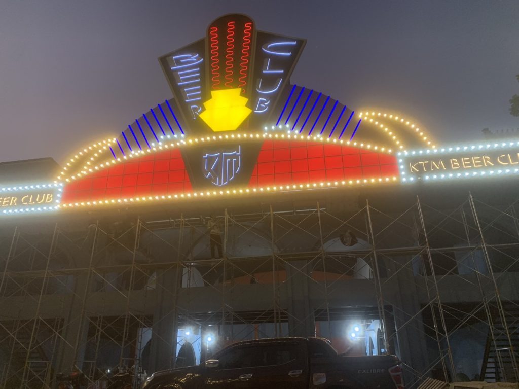 Thiết kế thi công quảng cáo nội ngoại thất quán KTM beer club