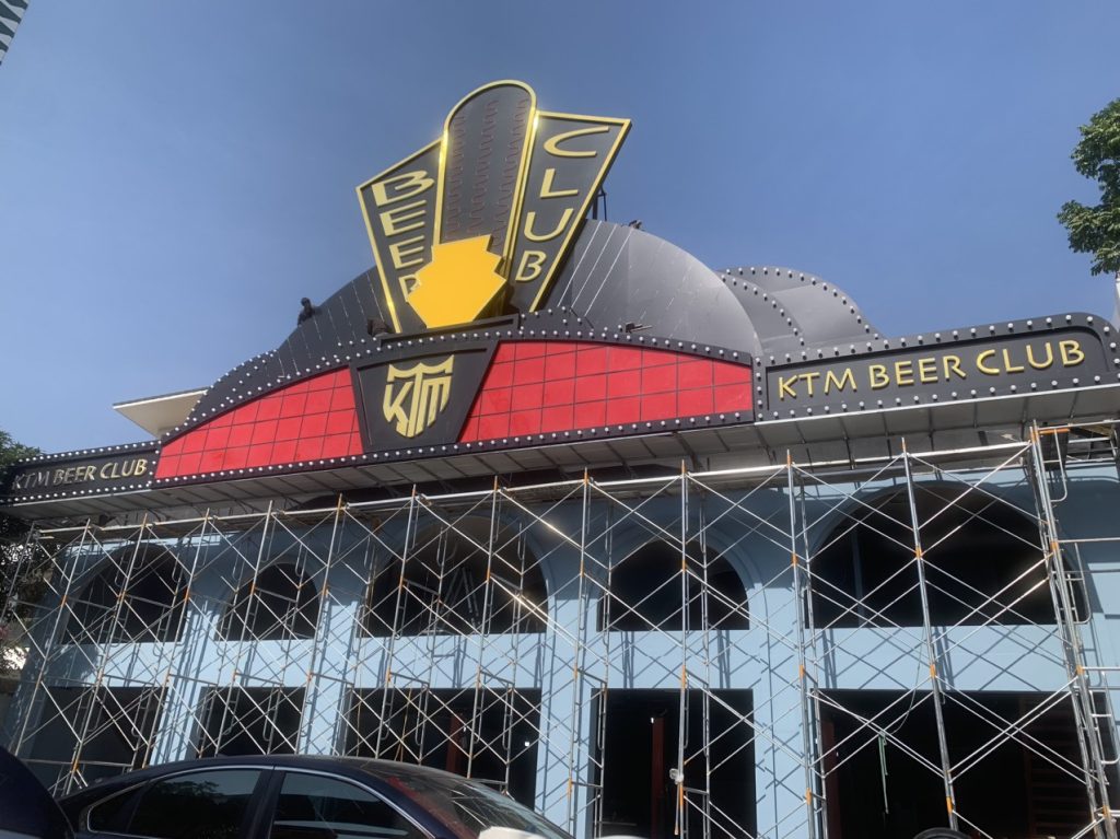 Thiết kế thi công quảng cáo nội ngoại thất quán KTM beer club